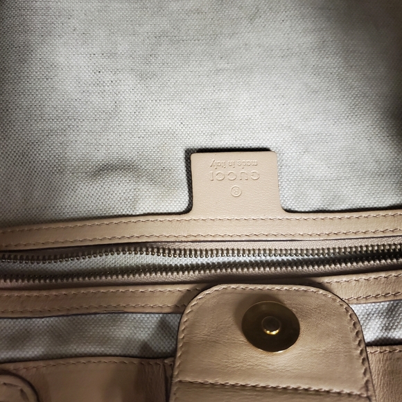 Gucci Leather Tote - Picture 13 of 16